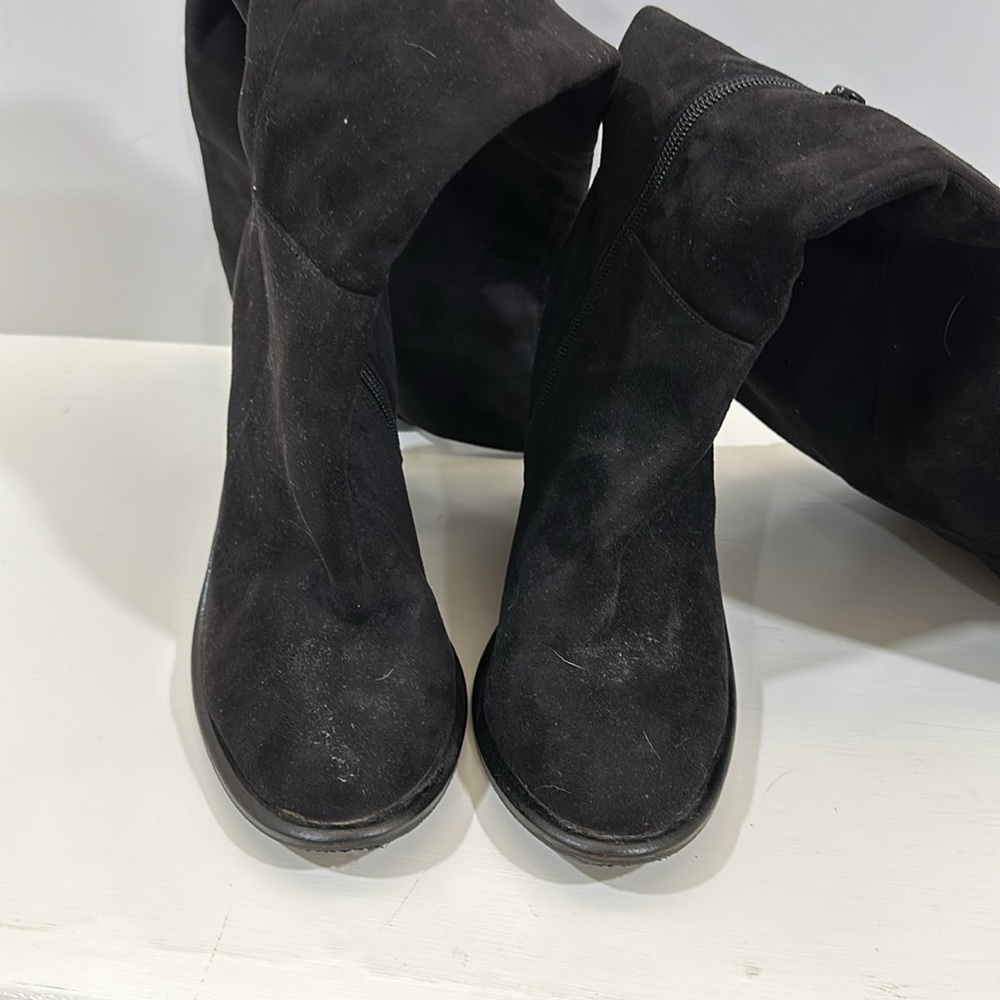These are Very Volatile over the knee black suede boots - Picture 5 of 5